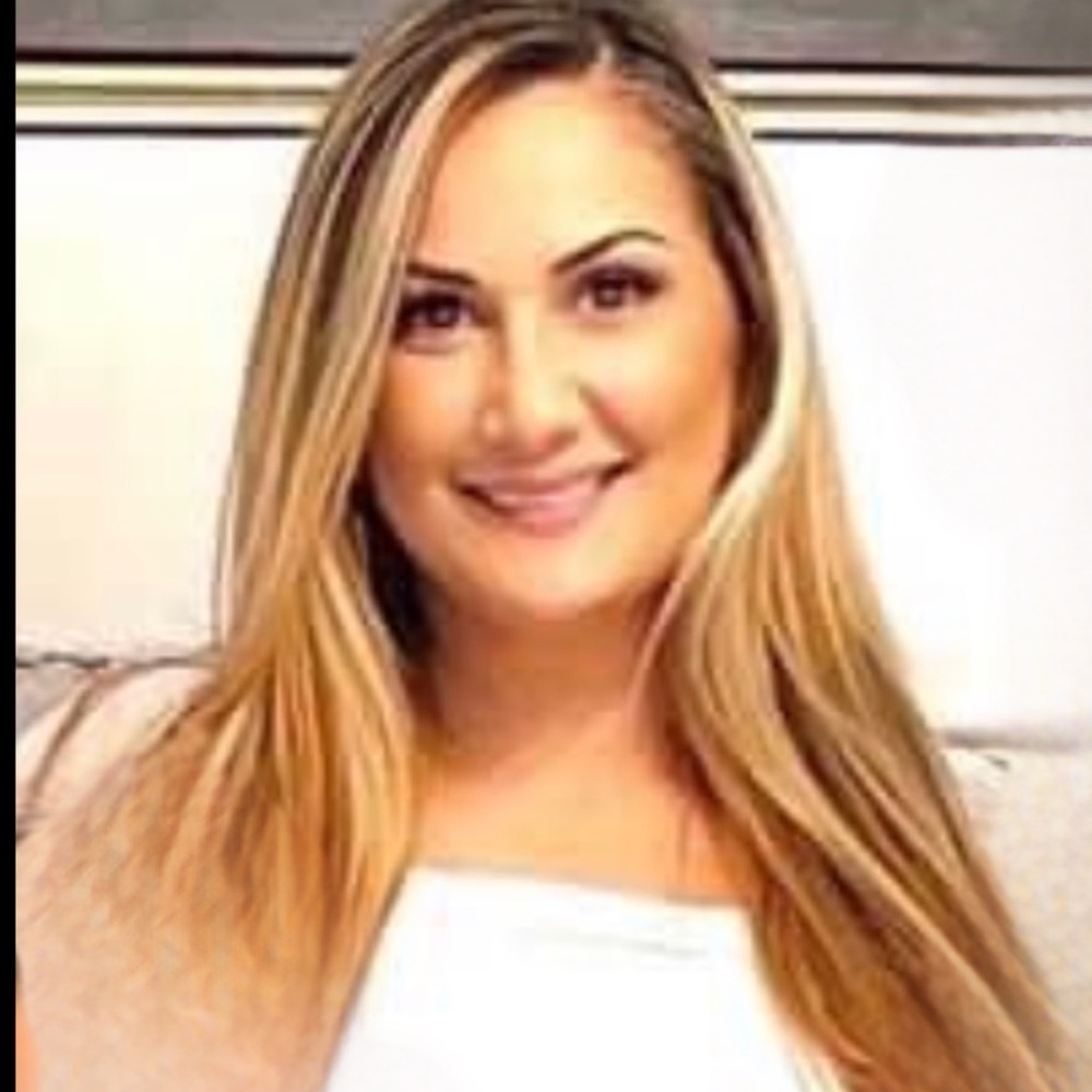 Meet your Posher, Adri